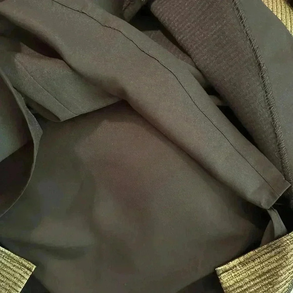 BCBGMaxAzria Metallic Gold Top in Size Small - Picture 4 of 6